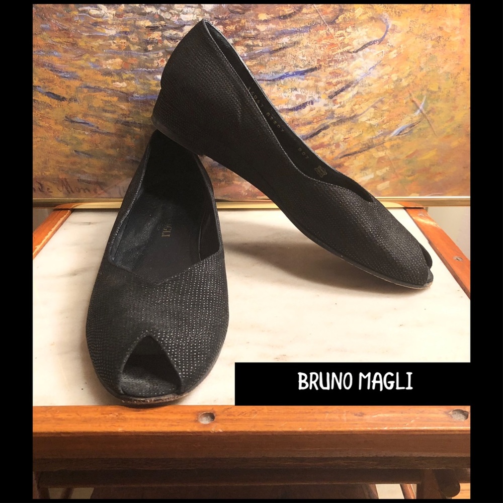 SZ 7-VINTAGE BRUNO MAGLI BLACK TEXTURED 1” WEDGES